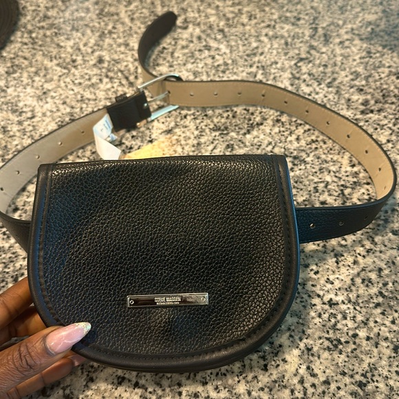 Steve Madden Handbags - Steve Madden Waist Bag